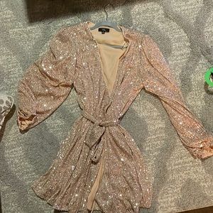 Lulus women gold sequin wrap dress - long sleeve